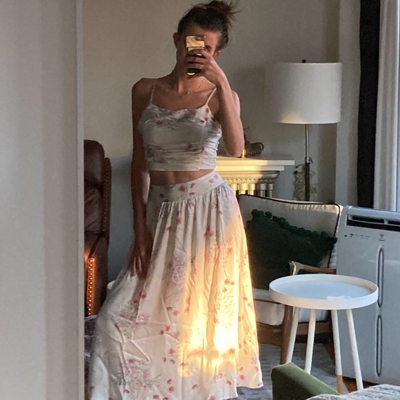 Joie Designer Silky Floral Botanical Two Piece Dress Set Skirt Crop Top XS 0-2 - Picture 5 of 8